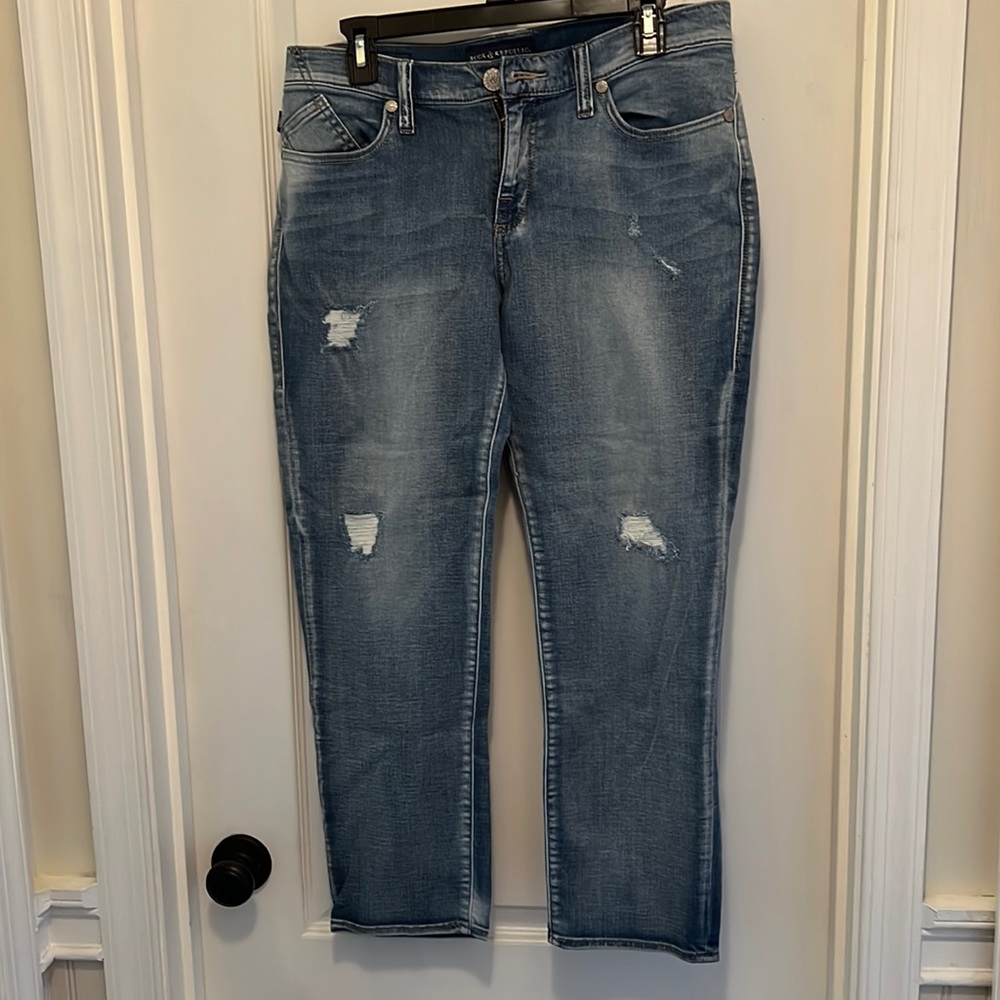 Distressed crop jeans